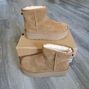 UGG Classic Mini Platform Suede Boot